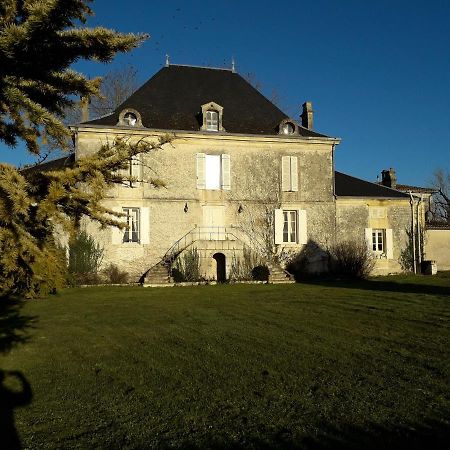 Chateau De Varaize Exterior photo